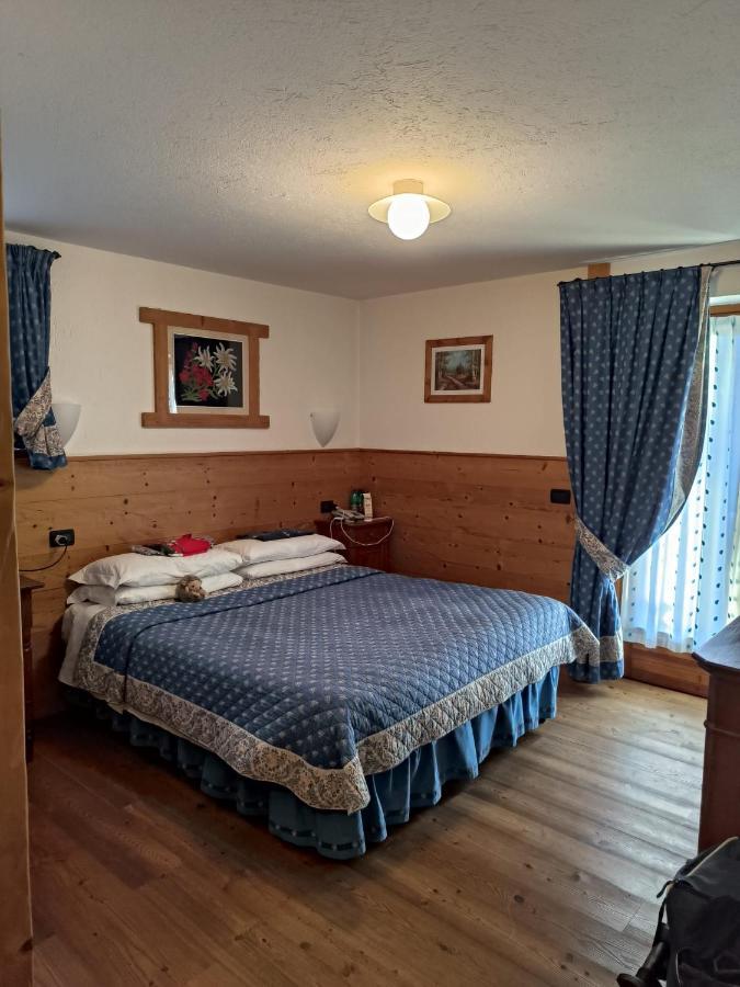 Hotel Lo Campagnar Courmayeur Exterior photo