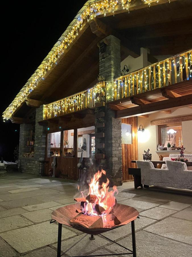 Hotel Lo Campagnar Courmayeur Exterior photo