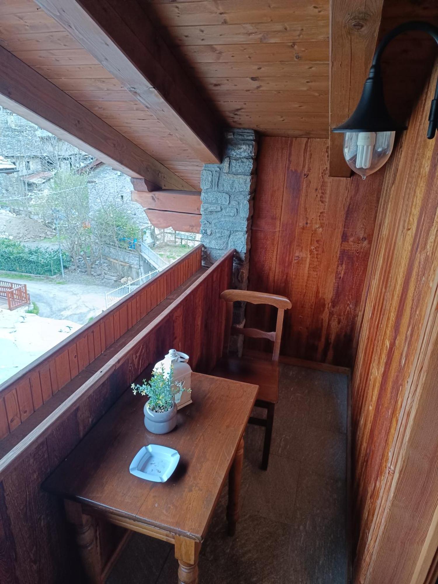 Hotel Lo Campagnar Courmayeur Exterior photo
