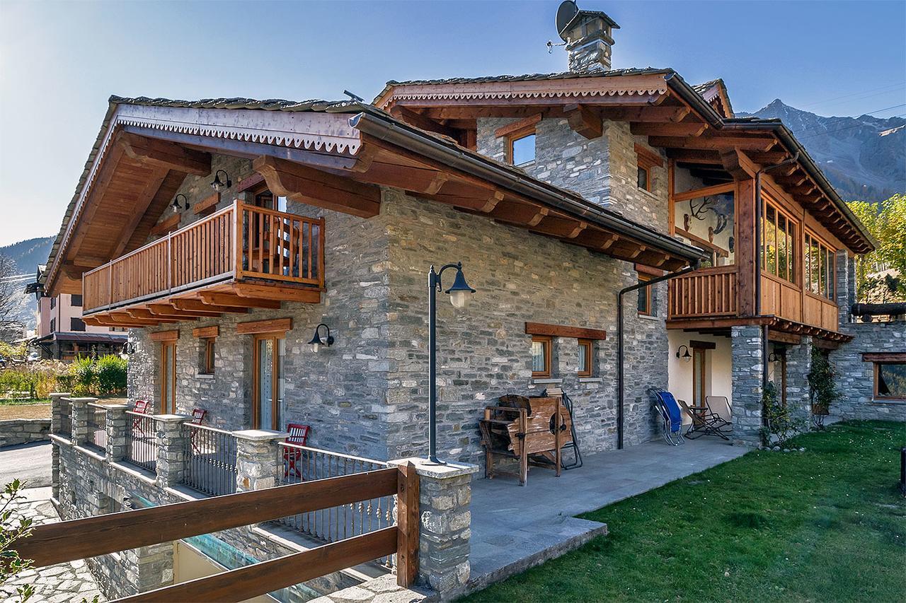 Hotel Lo Campagnar Courmayeur Exterior photo