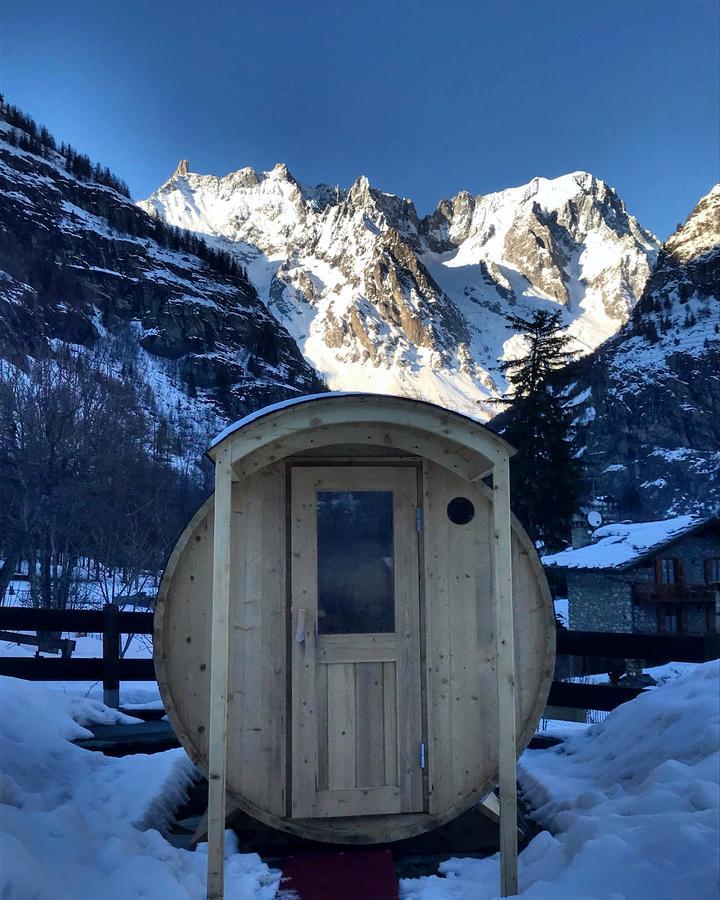 Hotel Lo Campagnar Courmayeur Room photo