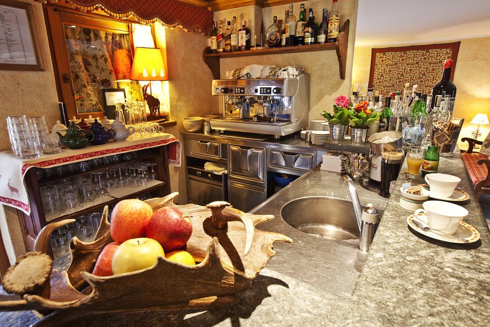 Hotel Lo Campagnar Courmayeur Exterior photo