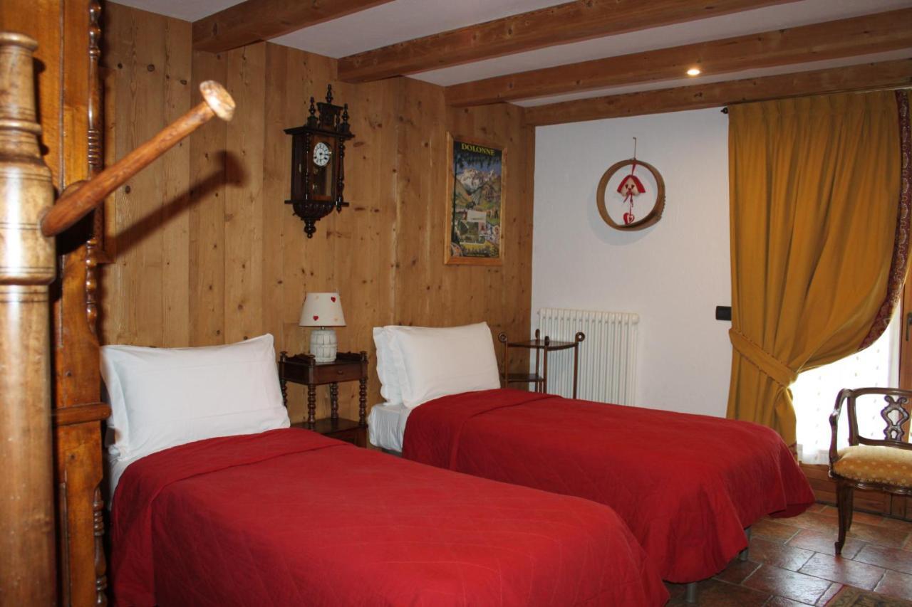 Hotel Lo Campagnar Courmayeur Exterior photo